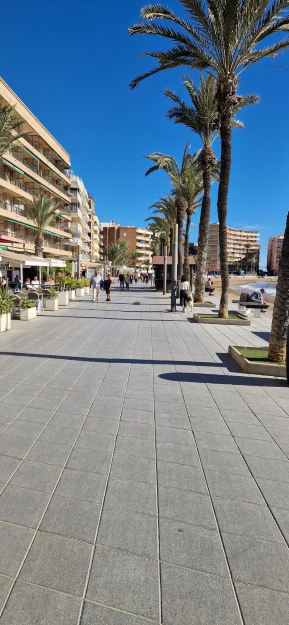 Apartments On The Beach In Torrevieja Exterior foto